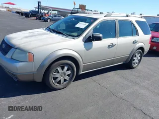 2005 Ford Freestyle SE with VIN 1FMZK01185GA43892, listed as a IAAI auction lot 41643495 with 183,896 mi miles. Bid and sale history available at carsss.com. Image 2.
