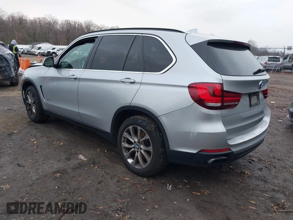 2016 BMW X5 xDrive50i with VIN 5UXKR6C53G0J83329, listed as a IAAI auction lot 41150598 with 81,136 mi miles. Bid and sale history available at carsss.com. Image 3.