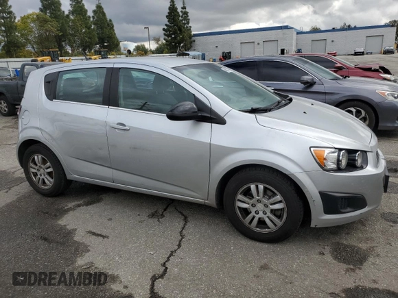 2013 Chevrolet Sonic LT with VIN 1G1JC6SH2D4101503, listed as a Copart auction lot 48830475 with 182,744 mi miles and Clean Title. Bid and sale history available at carsss.com. Image 4.