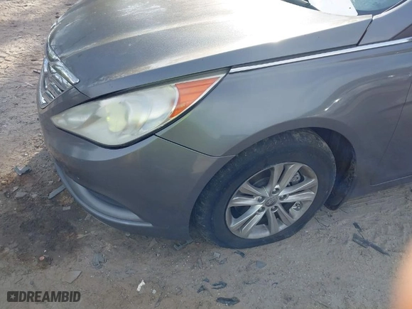 2012 Hyundai Sonata GLS with VIN 5NPEB4AC3CH377803, listed as a IAAI auction lot 42087284 with 170,992 mi miles. Bid and sale history available at carsss.com. Image 6.