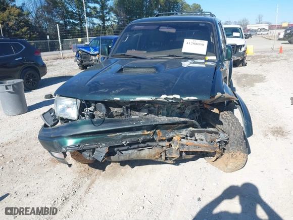 2001 Toyota 4Runner SR5 with VIN JT3HN86R310335526, listed as a IAAI auction lot 41288058 with 202,219 mi miles. Bid and sale history available at carsss.com. Image 6.