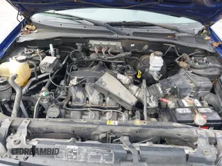 2006 Ford Escape XLT with VIN 1FMYU03146KB87070, listed as a IAAI auction lot 41451676 with 180,415 mi miles. Bid and sale history available at carsss.com. Image 10.