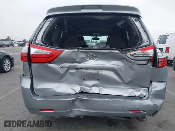 2015 Toyota Sienna LE AAS z VIN 5TDKK3DC3FS552378, wystawiony jako IAAI lot #42451782 z przebiegiem 257 916 mil mil oraz . Historia ofert i sprzedaży dostępna na DreamBid. Obrazek 16.