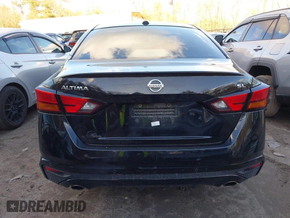 2019 Nissan Altima 2.5 SL with VIN 1N4BL4EV1KC113863, listed as a IAAI auction lot 41723231 with 99,165 mi miles. Bid and sale history available at carsss.com. Image 17.
