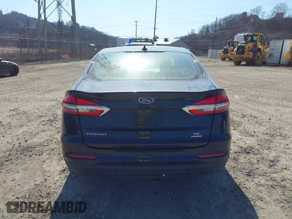 2020 Ford Fusion SE with VIN 3FA6P0LU4LR262988, listed as a IAAI auction lot 41768189 with 64,086 mi miles and . Bid and sale history available at DreamBid. Image 17.