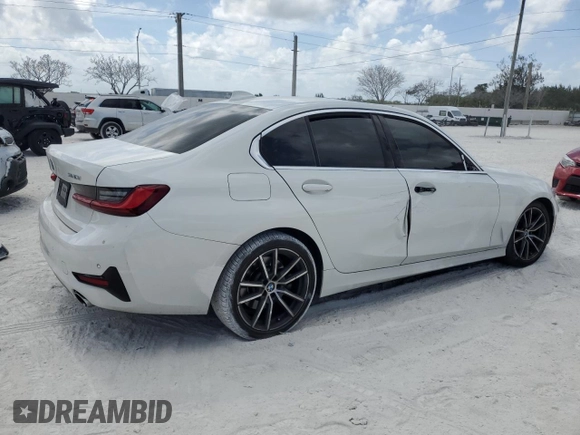 2022 BMW 3 Series 330i z VIN 3MW5R1J04N8C45622, wystawiony jako Copart lot #55467275 z przebiegiem 42 977 mil mil oraz Szkoda całkowita • Salvage title. Historia ofert i sprzedaży dostępna na DreamBid. Obrazek 3.