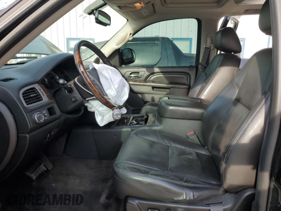 2011 GMC Yukon Denali with VIN 1GKS2EEF1BR327295, listed as a Copart auction lot 71555544 with 212,362 mi miles and Salvage Title. Bid and sale history available at carsss.com. Image 7.