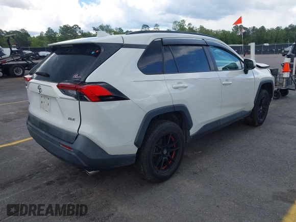 2019 Toyota RAV4 XLE with VIN 2T3W1RFV5KC028164, listed as a IAAI auction lot 42002503 with 79,346 mi miles. Bid and sale history available at carsss.com. Image 4.
