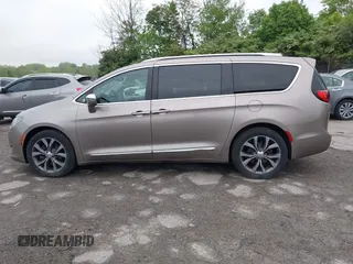 2017 Chrysler Pacifica Limited with VIN 2C4RC1GG4HR537737, listed as a IAAI auction lot 42151937 with 162,473 mi miles and . Bid and sale history available at DreamBid. Image 15.