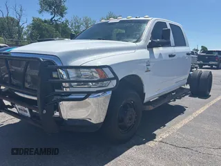 2018 Ram 3500 Tradesman z VIN 3C7WRTCL4JG346558, wystawiony jako Copart lot #54569225 z przebiegiem 255 163 mil mil oraz Czysty tytuł • Clean title. Historia ofert i sprzedaży dostępna na DreamBid. Obrazek 2.