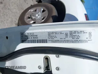 2021 Ram 2500 Tradesman z VIN 3C6UR4HJ3MG501081, wystawiony jako IAAI lot #41853135 z przebiegiem 70 421 mil mil oraz . Historia ofert i sprzedaży dostępna na DreamBid. Obrazek 9.