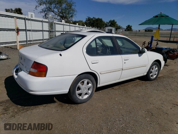 1998 Nissan Altima XE with VIN 1N4DL01D1WC260737, listed as a Copart auction lot 44421064 with 117,023 mi miles and Salvage Title. Bid and sale history available at carsss.com. Image 3.