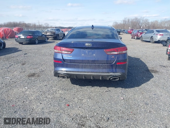 2020 Kia Optima LX with VIN 5XXGT4L37LG403219, listed as a IAAI auction lot 41689168 with 73,785 mi miles. Bid and sale history available at carsss.com. Image 16.