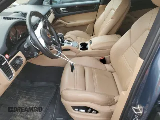 2019 Porsche Cayenne с VIN WP1AA2AY4KDA15208, выставлен на аукционе Copart как лот 59948015 с пробегом 101 815 миль миль и Списание • Salvage title. История ставок и продаж доступна на DreamBid. Изображение 7.