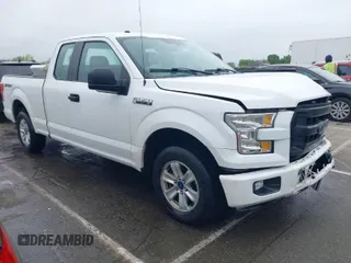 2017 Ford F-150 XL with VIN 1FTEX1C81HFC29045, listed as a IAAI auction lot 41930357 with 238,370 mi miles. Bid and sale history available at carsss.com. Image 1.