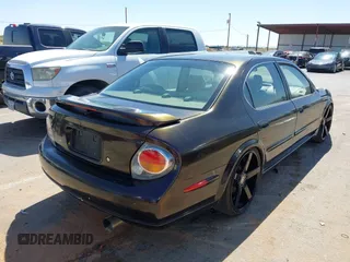 2003 Nissan Maxima SE z VIN JN1DA31D33T512777, wystawiony jako IAAI lot #42005942 z przebiegiem 205 745 mil mil oraz . Historia ofert i sprzedaży dostępna na DreamBid. Obrazek 4.