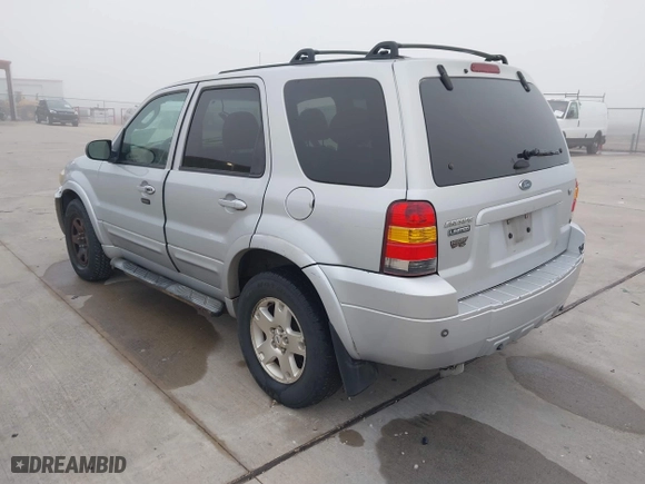 2007 Ford Escape Limited with VIN 1FMCU04137KB25007, listed as a IAAI auction lot 41659193 with 244,073 mi miles. Bid and sale history available at carsss.com. Image 3.