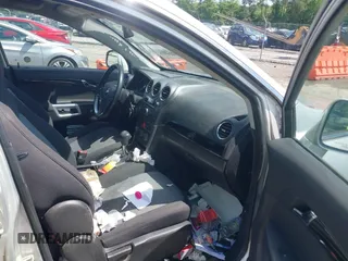 2014 Chevrolet Captiva Sport LS with VIN 3GNAL2EK2ES652899, listed as a IAAI auction lot 42191815 with 216,714 mi miles. Bid and sale history available at carsss.com. Image 5.