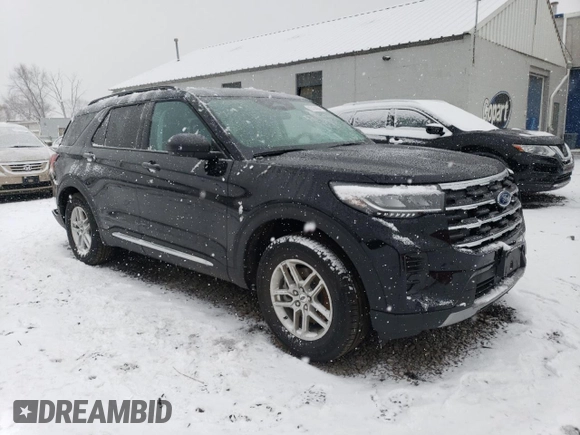 2025 Ford Explorer Active with VIN 1FMUK8DH4SGA45782, listed as a Copart auction lot 87474304 with 1,341 mi miles and Salvage Title. Bid and sale history available at carsss.com. Image 4.