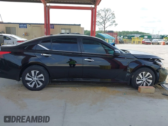 2020 Nissan Altima S z VIN 1N4BL4BV0LC263355, wystawiony jako IAAI lot #42203168 z przebiegiem 113 096 mil mil oraz . Historia ofert i sprzedaży dostępna na DreamBid. Obrazek 13.