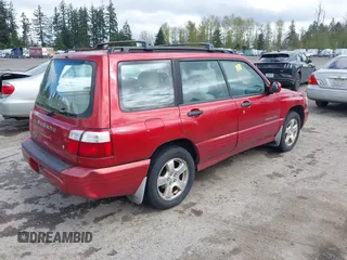 2001 Subaru Forester S w/Premium Pkg with VIN JF1SF65611H736252, listed as a IAAI auction lot 42025458 with 122,410 mi miles. Bid and sale history available at carsss.com. Image 4.