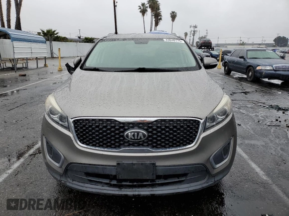 2016 Kia Sorento LX with VIN 5XYPG4A50GG067780, listed as a Copart auction lot 43648175 with 116,972 mi miles and Clean Title. Bid and sale history available at carsss.com. Image 5.