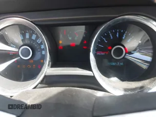 2014 Ford Mustang V6 с VIN 1ZVBP8EM9E5314011, выставлен на аукционе IAAI как лот 42332004 с пробегом 133 361 миль миль и . История ставок и продаж доступна на DreamBid. Изображение 7.