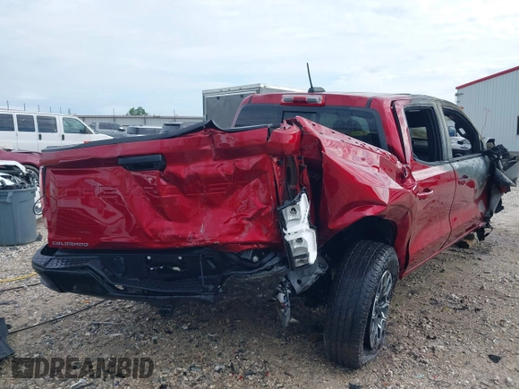 2023 Chevrolet Colorado 4WD Z71 z VIN 1GCPTDEK5P1229334, wystawiony jako IAAI lot #42201772 z przebiegiem Nie podano mil oraz . Historia ofert i sprzedaży dostępna na DreamBid. Obrazek 6.