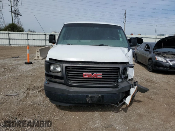2017 GMC Savana Cargo z VIN 1GTW7AFF1H1159560, wystawiony jako Copart lot #54186255 z przebiegiem 96 988 mil mil oraz Szkoda całkowita • Salvage title. Historia ofert i sprzedaży dostępna na DreamBid. Obrazek 5.