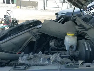 2018 Ram 1500 Express z VIN 3C6RR7KG1JG238637, wystawiony jako IAAI lot #42215424 z przebiegiem 85 769 mil mil oraz . Historia ofert i sprzedaży dostępna na DreamBid. Obrazek 19.