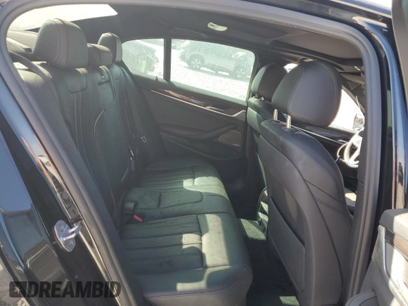 2018 BMW 5 Series 530i z VIN WBAJA5C52JWA38947, wystawiony jako Copart lot #48182405 z przebiegiem Nie podano mil oraz Szkoda całkowita • Salvage title. Historia ofert i sprzedaży dostępna na DreamBid. Obrazek 10.