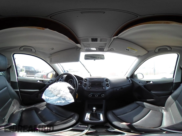2012 Volkswagen Tiguan SE with VIN WVGAV7AX6CW521960, listed as a IAAI auction lot 42249355 with 118,496 mi miles and . Bid and sale history available at DreamBid. Image 18.