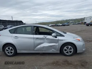 2015 Toyota Prius Four with VIN JTDKN3DU8F0426360, listed as a IAAI auction lot 42081419 with 147,748 mi miles. Bid and sale history available at carsss.com. Image 6.