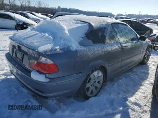 2003 BMW 3 Series 325Ci with VIN WBABS33453PG89032, listed as a Copart auction lot 87590865 with 118,107 mi miles and Salvage Title. Bid and sale history available at carsss.com. Image 3.
