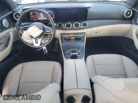 2019 Mercedes-Benz E 450 with VIN WDDZH6JBXKA663095, listed as a Copart auction lot 81369044 with 43,455 mi miles and Salvage Title. Bid and sale history available at DreamBid. Image 8.
