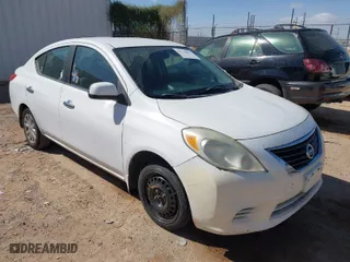 2012 Nissan Versa SL with VIN 3N1CN7AP9CL910324, listed as a IAAI auction lot 41718844 with 128,783 mi miles. Bid and sale history available at carsss.com. Image 1.