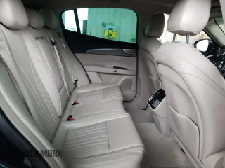 2023 Maserati Grecale GT z VIN ZN682AVA0P7430132, wystawiony jako Copart lot #47907934 z przebiegiem 12 297 mil mil oraz . Historia ofert i sprzedaży dostępna na DreamBid. Obrazek 10.