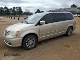 2013 Chrysler Town & Country Touring-L with VIN 2C4RC1CG7DR770057, listed as a Copart auction lot 47515455 with 179,280 mi miles and Salvage Title. Bid and sale history available at carsss.com. Image 1.