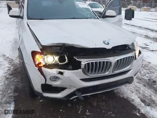 2018 BMW X4 xDrive28i with VIN 5UXXW3C5XJ0T82043, listed as a IAAI auction lot 41246495 with 106,606 mi miles. Bid and sale history available at carsss.com. Image 6.