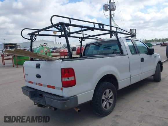2008 Ford F-150 STX z VIN 1FTRX12W98FC33166, wystawiony jako IAAI lot #41613296 z przebiegiem 330 276 mil mil oraz . Historia ofert i sprzedaży dostępna na DreamBid. Obrazek 4.