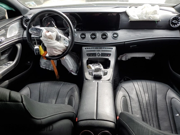 2019 Mercedes-Benz CLS 450 with VIN WDD2J5JB7KA028318, listed as a Copart auction lot 50853025 with 79,964 mi miles and Salvage title. Bid and sale history available at DreamBid. Image 8.