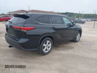 2020 Toyota Highlander LE z VIN 5TDBZRBH1LS507559, wystawiony jako IAAI lot #42542484 z przebiegiem 73 725 mil mil oraz . Historia ofert i sprzedaży dostępna na DreamBid. Obrazek 4.