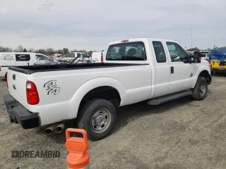 2015 Ford F-250 XLT with VIN 1FT7X2BT1FED59821, listed as a Copart auction lot 46686315 with 81,764 mi miles and Clean title. Bid and sale history available at DreamBid. Image 3.