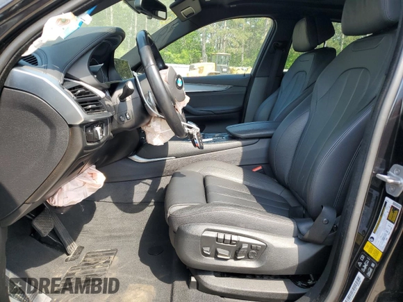 2017 BMW X6 xDrive35i z VIN 5UXKU2C54H0N84719, wystawiony jako Copart lot #55961065 z przebiegiem 56 452 mil mil oraz Szkoda całkowita • Salvage title. Historia ofert i sprzedaży dostępna na DreamBid. Obrazek 7.