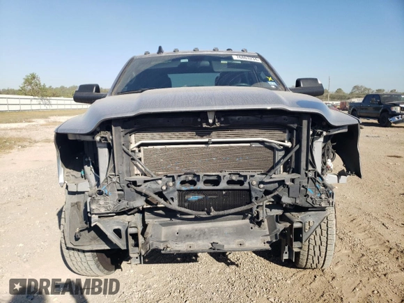 2022 Ram 2500 Tradesman with VIN 3C6UR4HJ0NG138627, listed as a Copart auction lot 76863234 with 80,040 mi miles and Salvage title. Bid and sale history available at DreamBid. Image 5.
