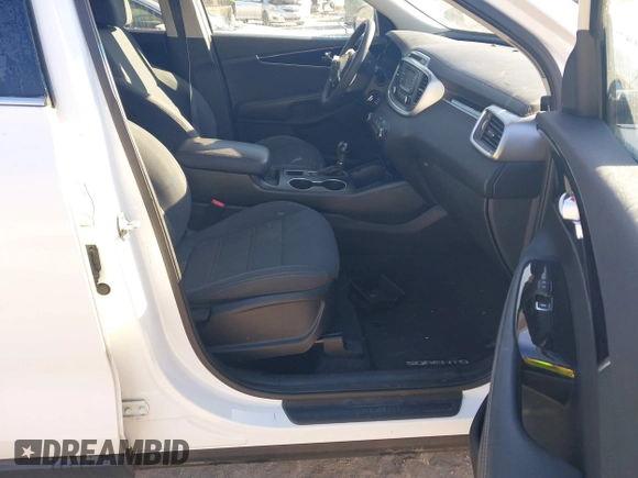 2017 Kia Sorento LX with VIN 5XYPG4A33HG255838, listed as a IAAI auction lot 41688042 with 50,187 mi miles. Bid and sale history available at carsss.com. Image 5.