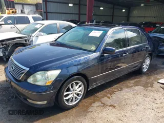 2004 Lexus LS 430 with VIN JTHBN36F740134774, listed as a IAAI auction lot 42023215 with 231,806 mi miles. Bid and sale history available at carsss.com. Image 17.