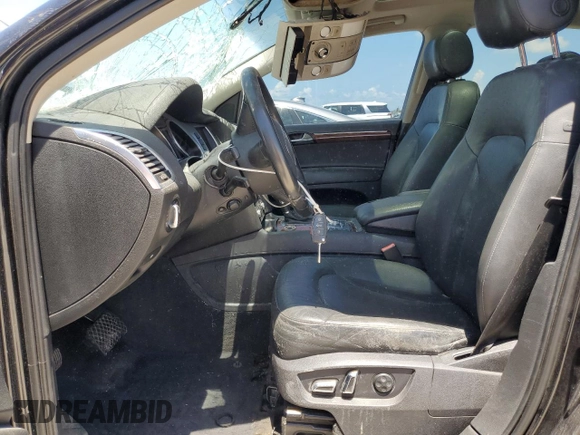 2011 Audi Q7 S line with VIN WA1DGAFE3BD006595, listed as a Copart auction lot 61010615 with 184,175 mi miles and Salvage title. Bid and sale history available at DreamBid. Image 7.