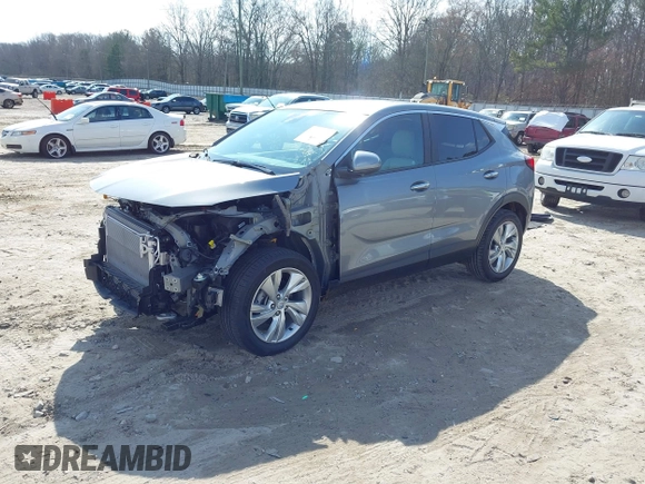2024 Buick Encore GX Preferred z VIN KL4AMBS21RB025309, wystawiony jako IAAI lot #41534969 z przebiegiem 10 366 mil mil oraz . Historia ofert i sprzedaży dostępna na DreamBid. Obrazek 18.