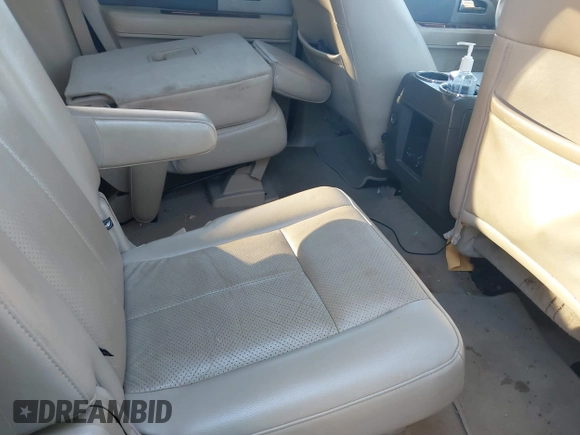 2007 Ford Expedition Eddie Bauer z VIN 1FMFU175X7LA76299, wystawiony jako IAAI lot #41271482 z przebiegiem 239 105 mil mil oraz . Historia ofert i sprzedaży dostępna na DreamBid. Obrazek 8.
